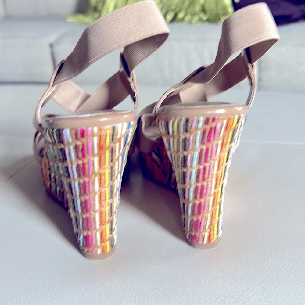 Charles by Charles David “Legit” Wedge Sandals 8 NWOT Espadrilles Stacked Heels
